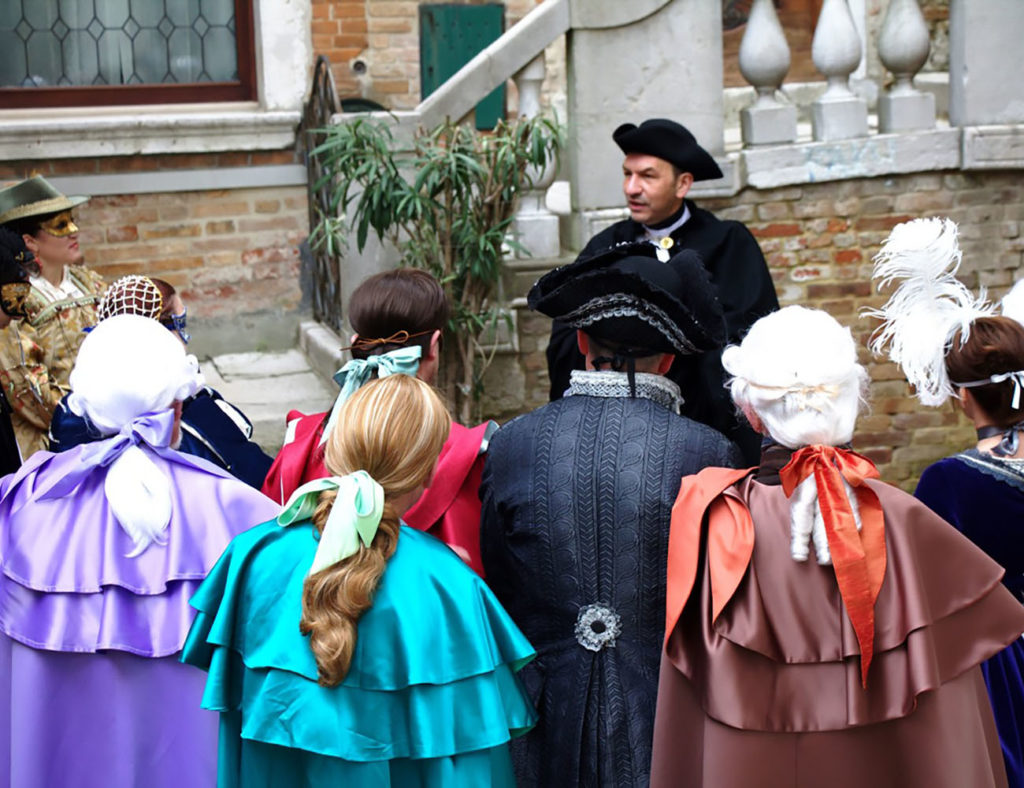 artandho venice carnival tour