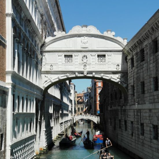 artandho venice sospiri bridge